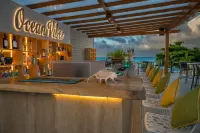 Acajou Beach Resort - bar