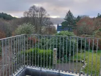 1 Bed Lodge - Sleeps 2 - Pets Ok - Free Parking Hotels in Acharacle