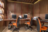 Ramada by Wyndham Colombo - Business
