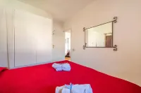 Modern Apartment Near Badesi Beach - balcón