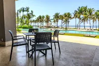 Las Palmas Premium Beach Condo - شقق
