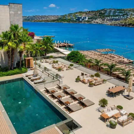 Mare Deluxe Residences & Villas