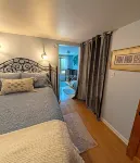 Large Family Lodge w/ Hot Tub, Sports Game Room, Gaming Room, and Pet Friendly! - Boutique