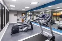 Garner Hotel WARREN NORTHWEST by IHG - Gym
