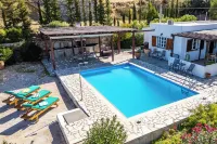 Villa With Private Pool And Stunning Sea Views -  Holiday Villas