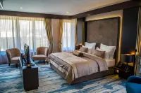 Malak Regency Hotel - Pools