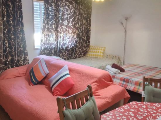 Singh Leite Holiday Home Family Room