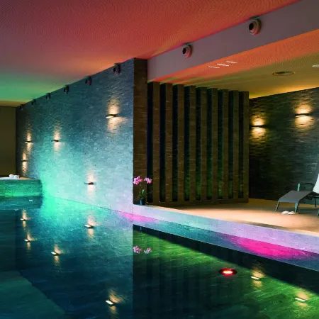 Peaks Place Apartments & Spa