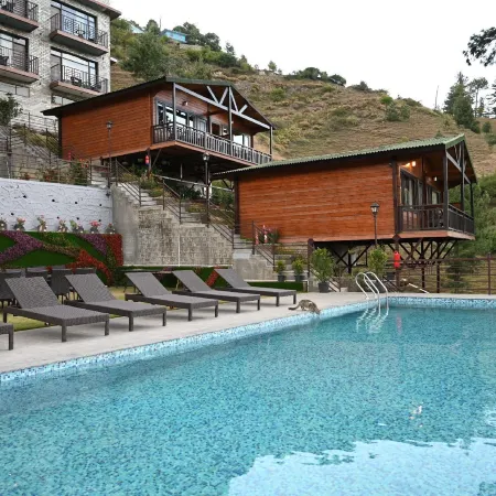 Justa Cliffend Resort & Spa, Mashobra