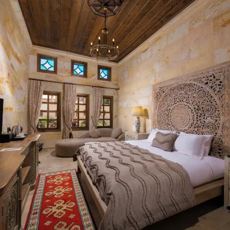 Akantha House