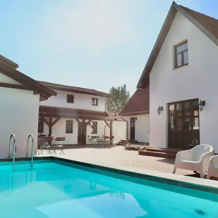 Wohnung in Dargun, Mecklenburg Mit Schwimmbad