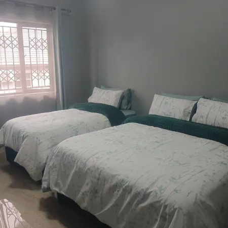 Charming 3-bedroom Apartment in Central Berea, South Africa