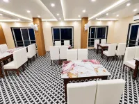 Goroomgo Shree Gajanana Puri - Bữa sáng
