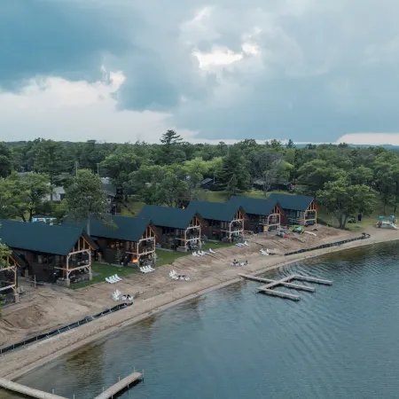 Cragun's Resort & Hotel