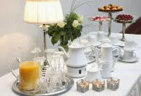 Boutique Hotel Hancelot - servizio colazione