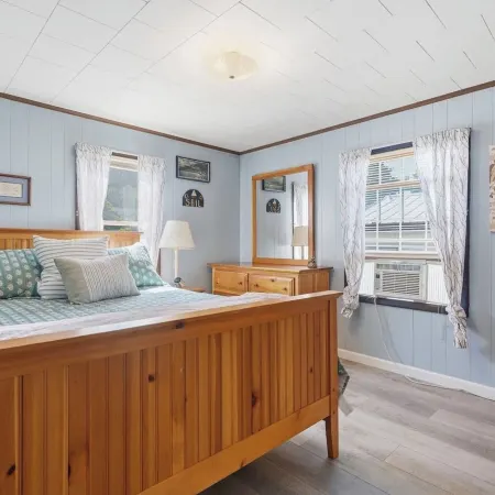 Lakefront Paradise on Lake Wallenpaupack w/ Dock