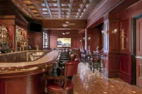 The Hotel Captain Cook - bar