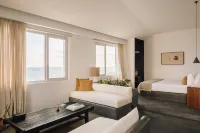 WHITE Exclusive Suites & Villas - 5-Star