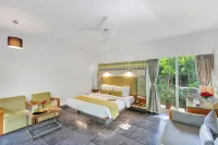 Club Mahindra Puducherry - parking