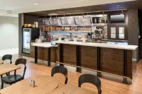 Courtyard by Marriott Hattiesburg - parking