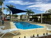 Broken Hill Tourist Park - Parking