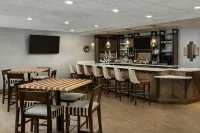 Hilton Garden Inn Greenville - Baarit