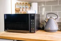 Stylish 1 BR Apartment Near Heathrow - 레지던스