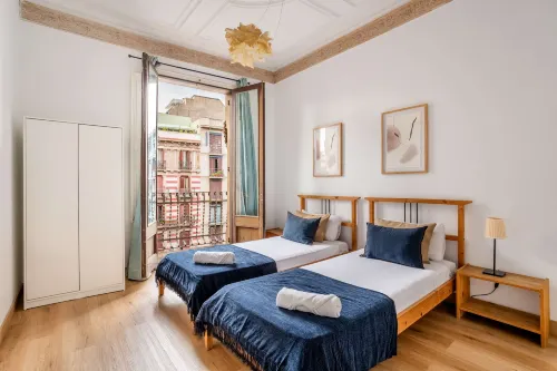 The Collection - Paseo St Joan Sunny and Huge 4Bd - baignoire