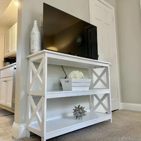 New, Clean, Downtown Getaway!