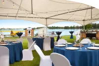 The Lakefront Anchorage - breakfast
