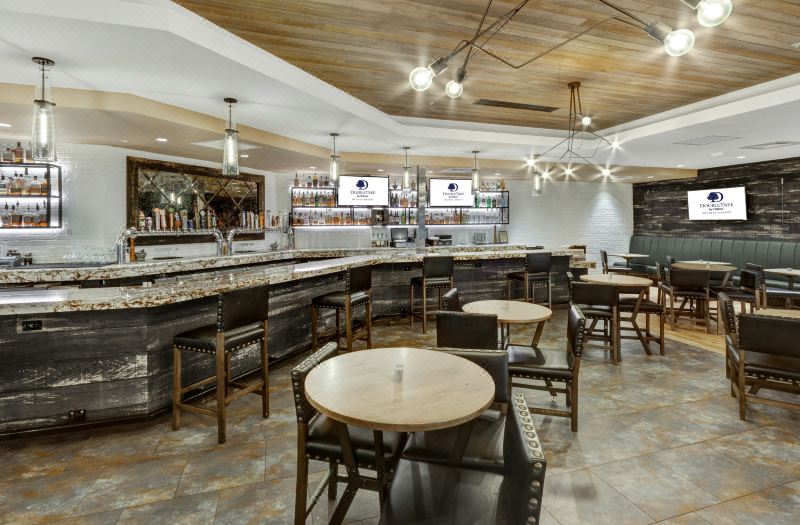 DoubleTree by Hilton Hotel Wichita Airport photo 5