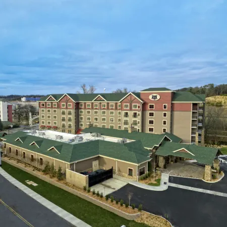 Black Fox Lodge Pigeon Forge, Tapestry Collection by Hilton
