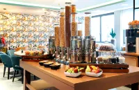NYX Hotel Mannheim by Leonardo Hotels - Aamiainen