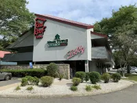 Red Roof Inn Mystic - New London - Мотели