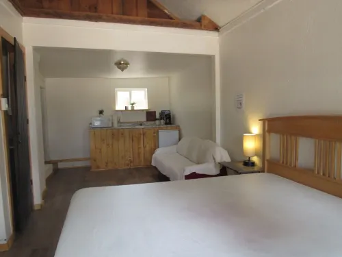 The Village Cabins - Jacuzzi