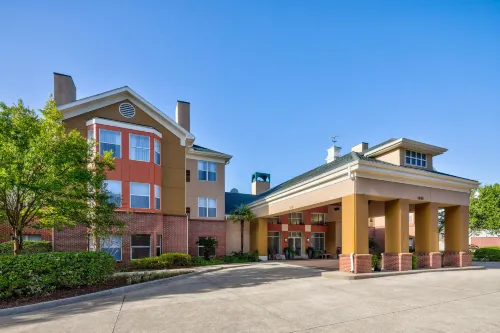Homewood Suites by Hilton Baton Rouge - Bãi đậu xe