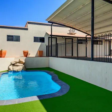 CQ Motel Gladstone