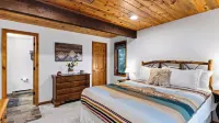 Falls & Firs by Avantstay Mtn Views + Balcony Trailheads + Ski Bus - 2-Star