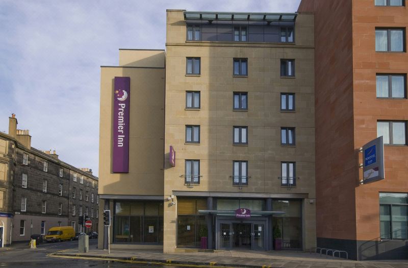 Premier Inn Edinburgh City Centre (Lauriston Place)