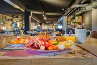 Vienna House Easy by Wyndham Augsburg - breakfast