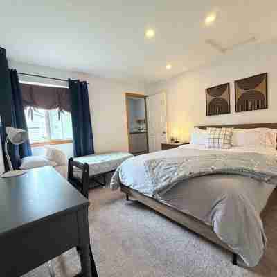 Cozy 2Br /2BA Near Wsu - King Bed, Patio & Games Rooms