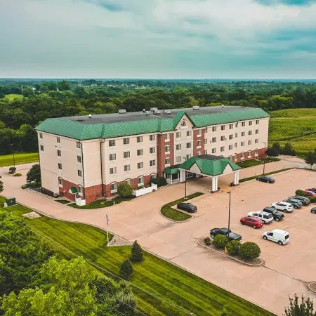 Town & Country Inn and Suites