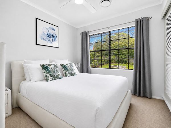 Spacious 3-bedroom Townhouse Near Terrigal Beach