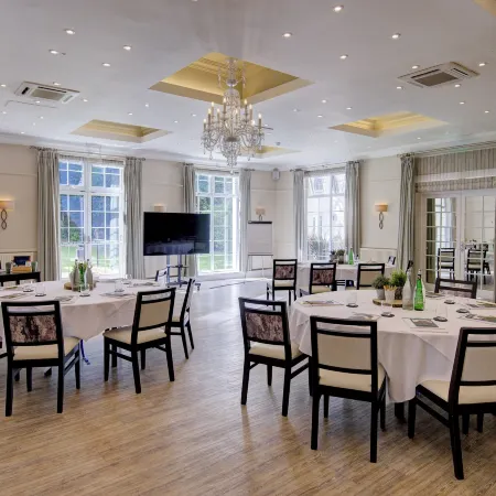 Forest Lodge Hotel