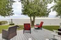 Lake Huron Haven: Private Shoreline, Deck & Views! - 2-Star