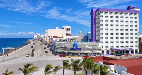 Hotel Lois Veracruz - parking