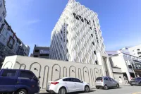 Hotel Lesign - Parking