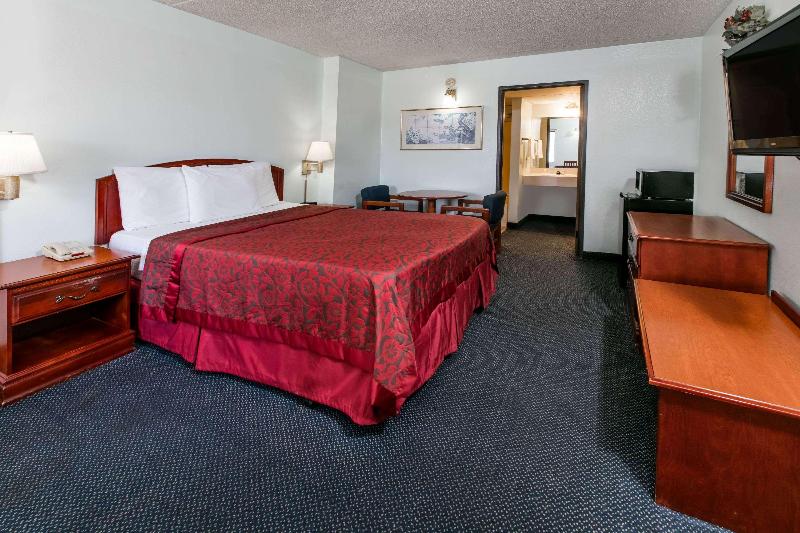 Days Inn by Wyndham Muskogee