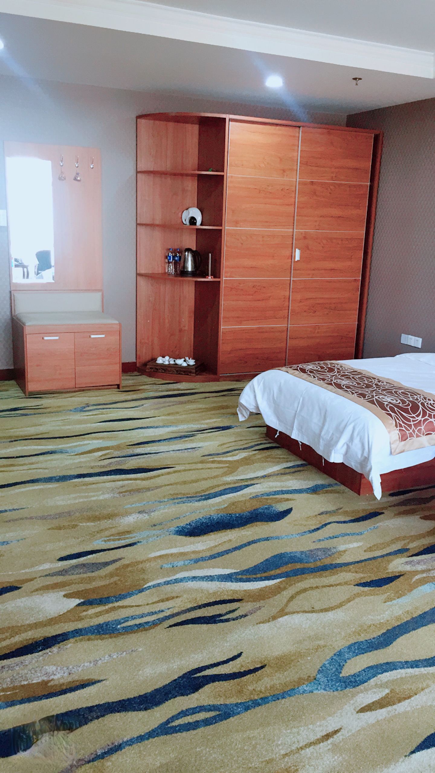 Jin Yue Business Hotel Over view