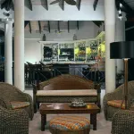Coyaba Beach Resort - bar